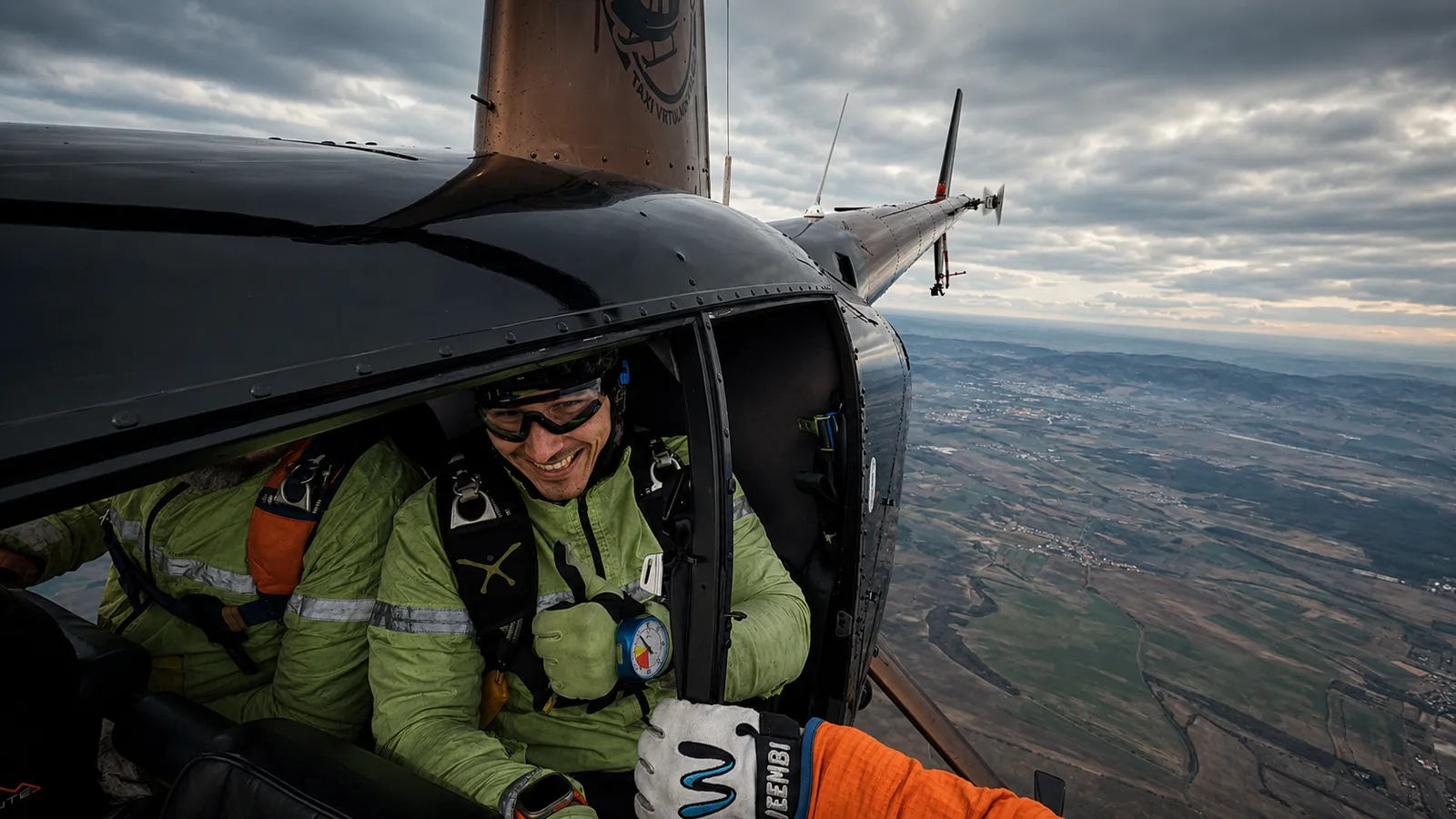 Skydiving from a helicopter